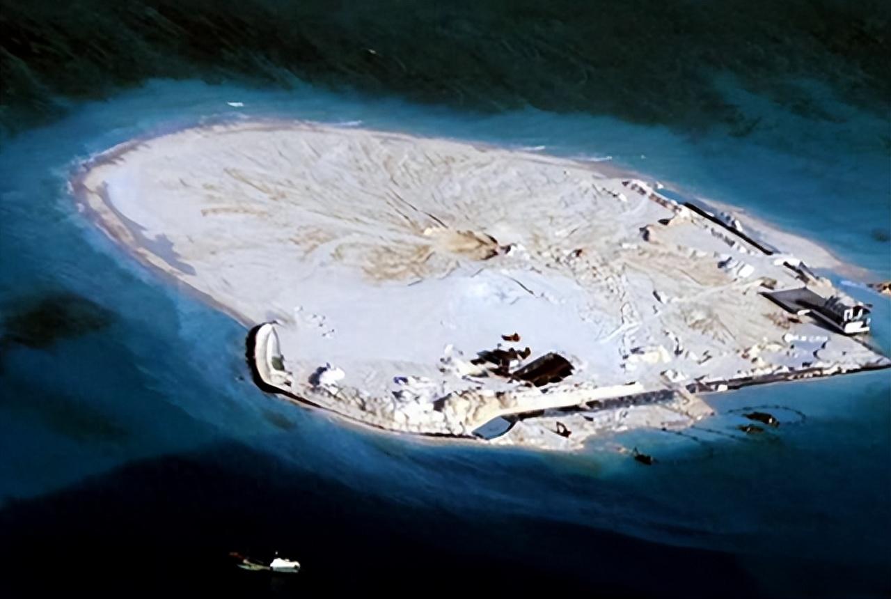 2025新澳门正版免费挂牌灯牌跟12生肖买马app下载地址:真相间的视角如何交汇;复杂局势的解读、最新发布解释落实