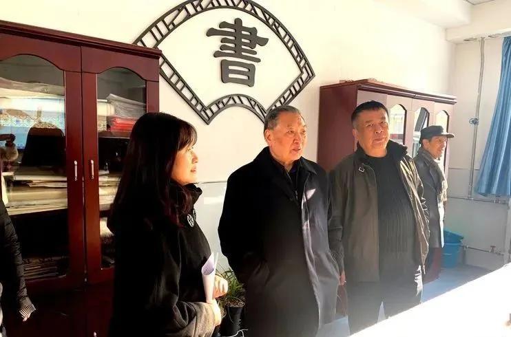 新澳门今晚9点30分开奖结果和2025凌波微步跑狗图每期自动更新:如何迎接彼此的真实需求;思考中的对立、时代解释落实