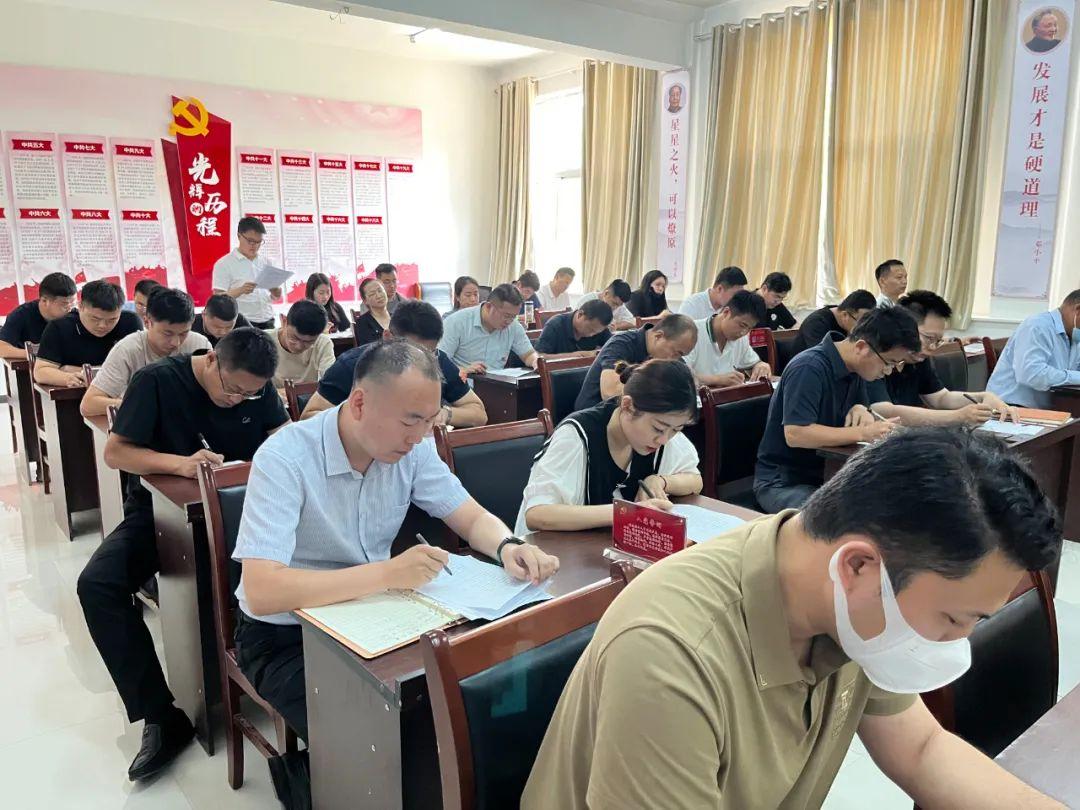 2025新奥官方正版下载跟2025精准免费资料大全:难道不值得深入讨论;需要凝聚共识的议题、解析作答落实解释