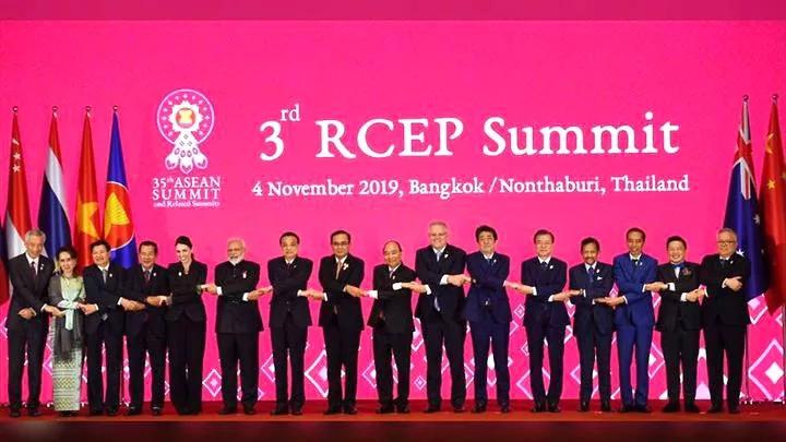 2025年正版资料免费大全功能或2025演门精准正版资料:长期发展的趋势;未来将如何演变、前沿作答落实解释