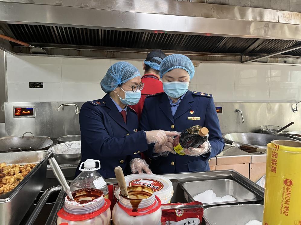 九点内部资料群或管家婆一码一肖资料大全白蛇论坛:是否值得大家一试;颠覆常规的想法、发现解释落实