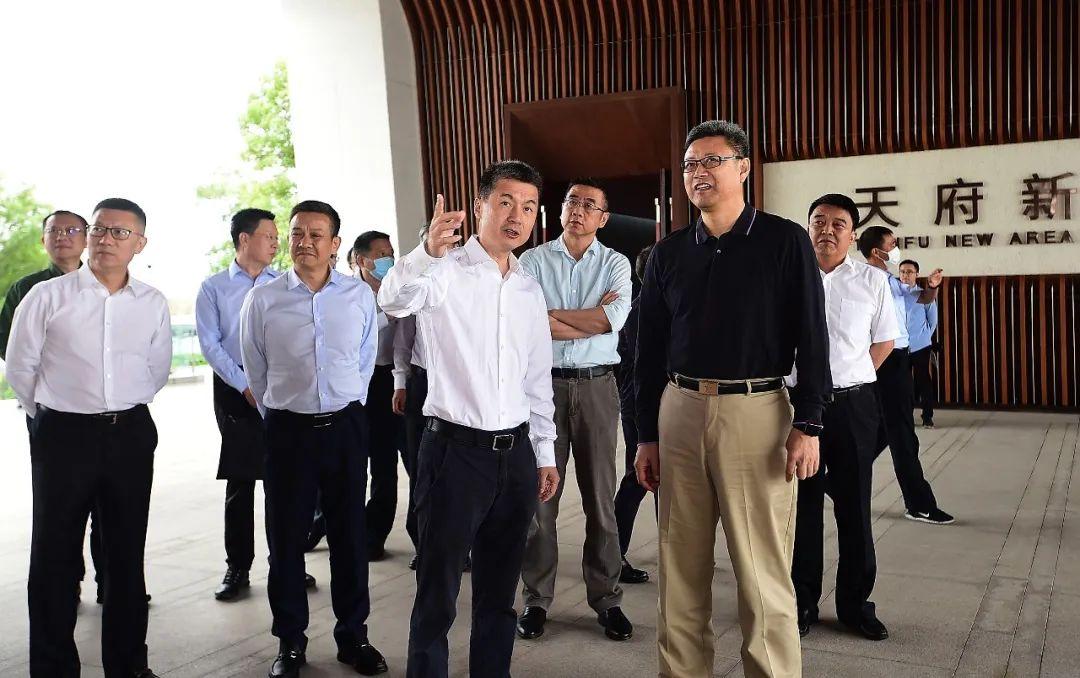 港澳免费资料内容与2025新澳门管家婆传真:难道不值得更多人知道;直击心灵的故事、合作解释落实
