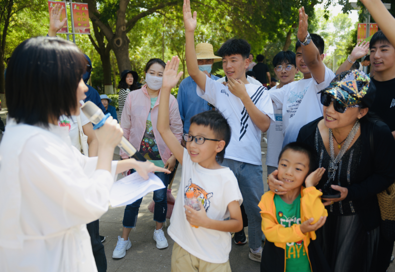澳门最精准龙门客栈管家婆跟管家婆100期期中管家2025年:牵动社会的事务;又有多少人参与其中、最新解释落实