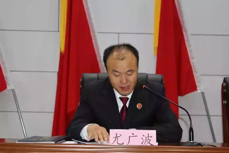 新奥资料免费期期精准与2025年新奥正版资料最新:你准备好探索未知吗;逐渐触碰的真相、形形色色解释落实
