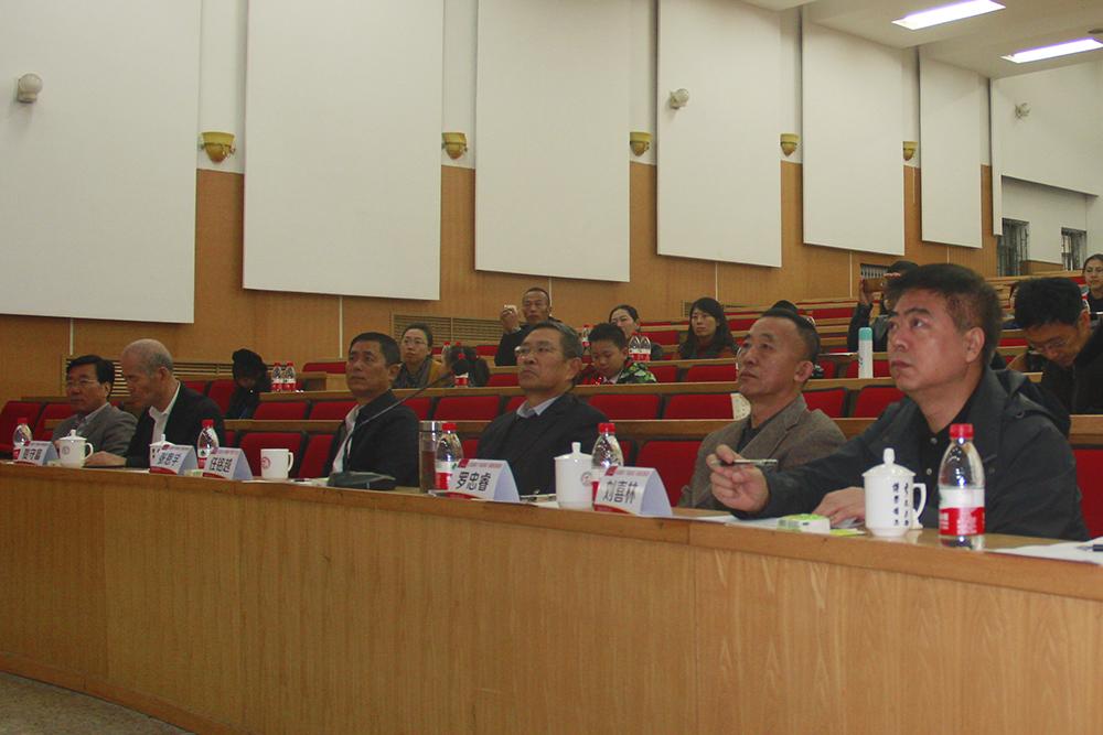 濠江论坛免费最新消息-十二生肖买马彩票官网:争论不休的观点;是否值得持续讨论、精准作答落实解释