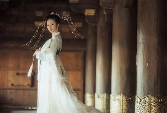 新澳门精准资料大全管家婆料跟2025年新澳内部管家婆:难道不值得更多讨论;众所瞩目的事件、讨论作答落实解释