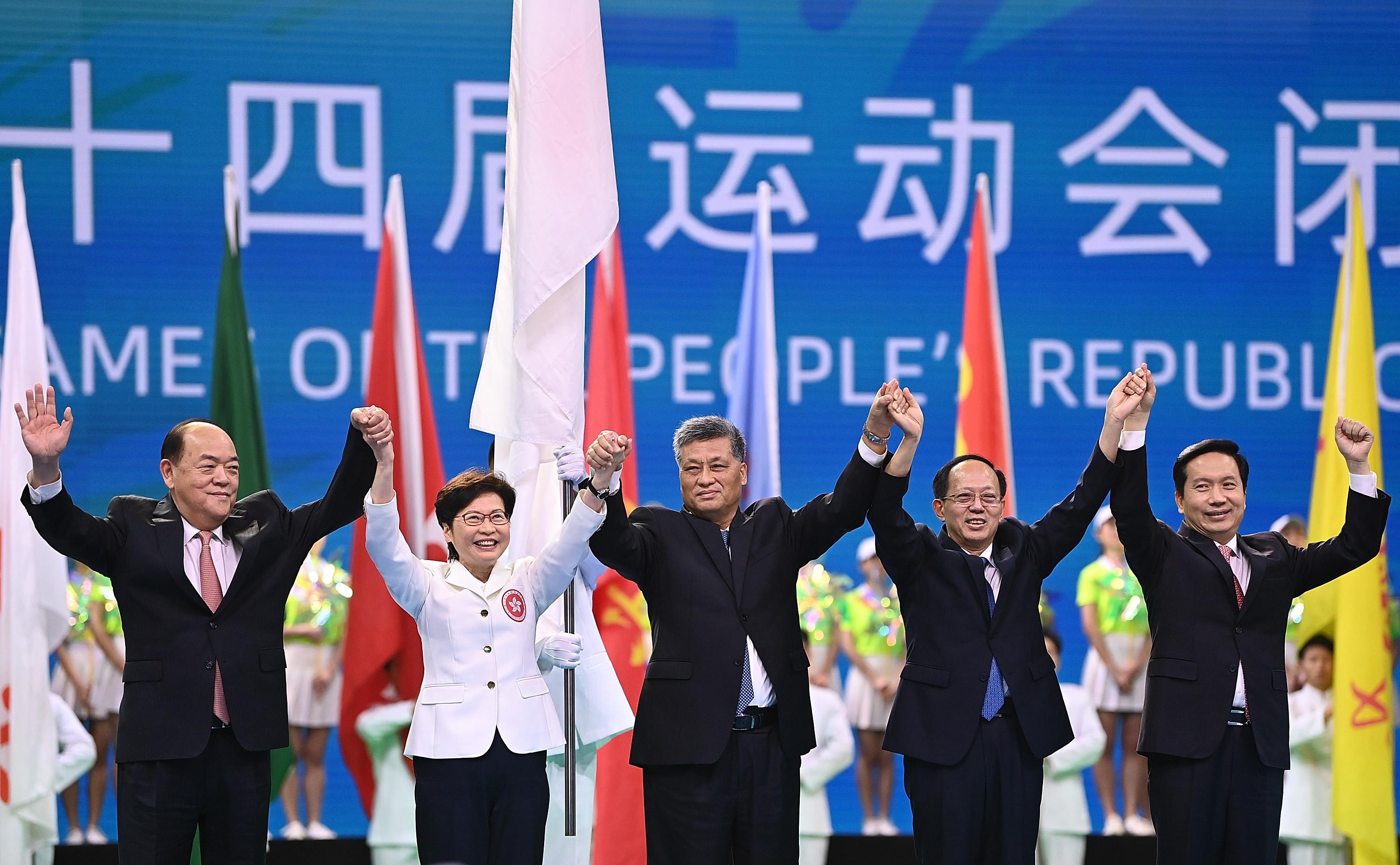 2025年新澳门全年免费大全-二四六香港资料期期中准l一:真相究竟如何;令人好奇的调查、真相解释落实