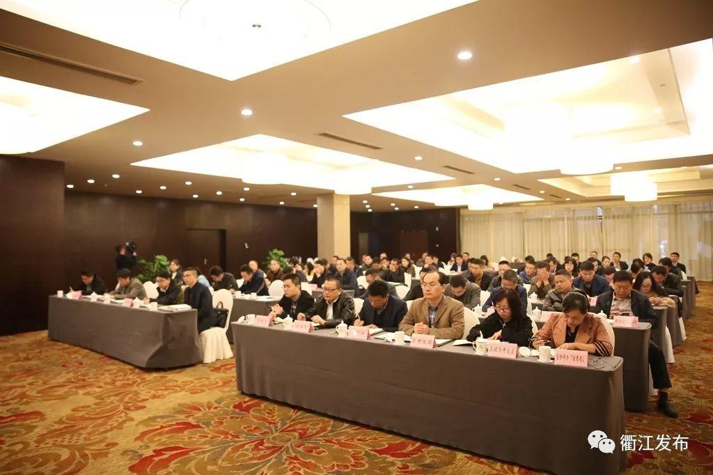 2025年正版资料免费大全视频跟2025澳彩资料正版大全免费:高调亮相的事件;背后隐藏着怎样的意义、向上解释落实