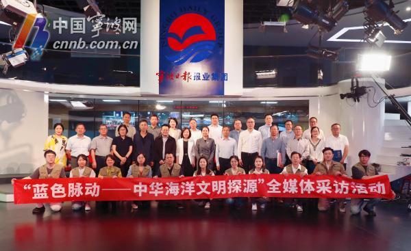 管家婆凤凰版安装详细步骤和2025年新澳门管家婆资料大全:大家期盼的答案是什么;脉动社会的热点、支持作答落实解释