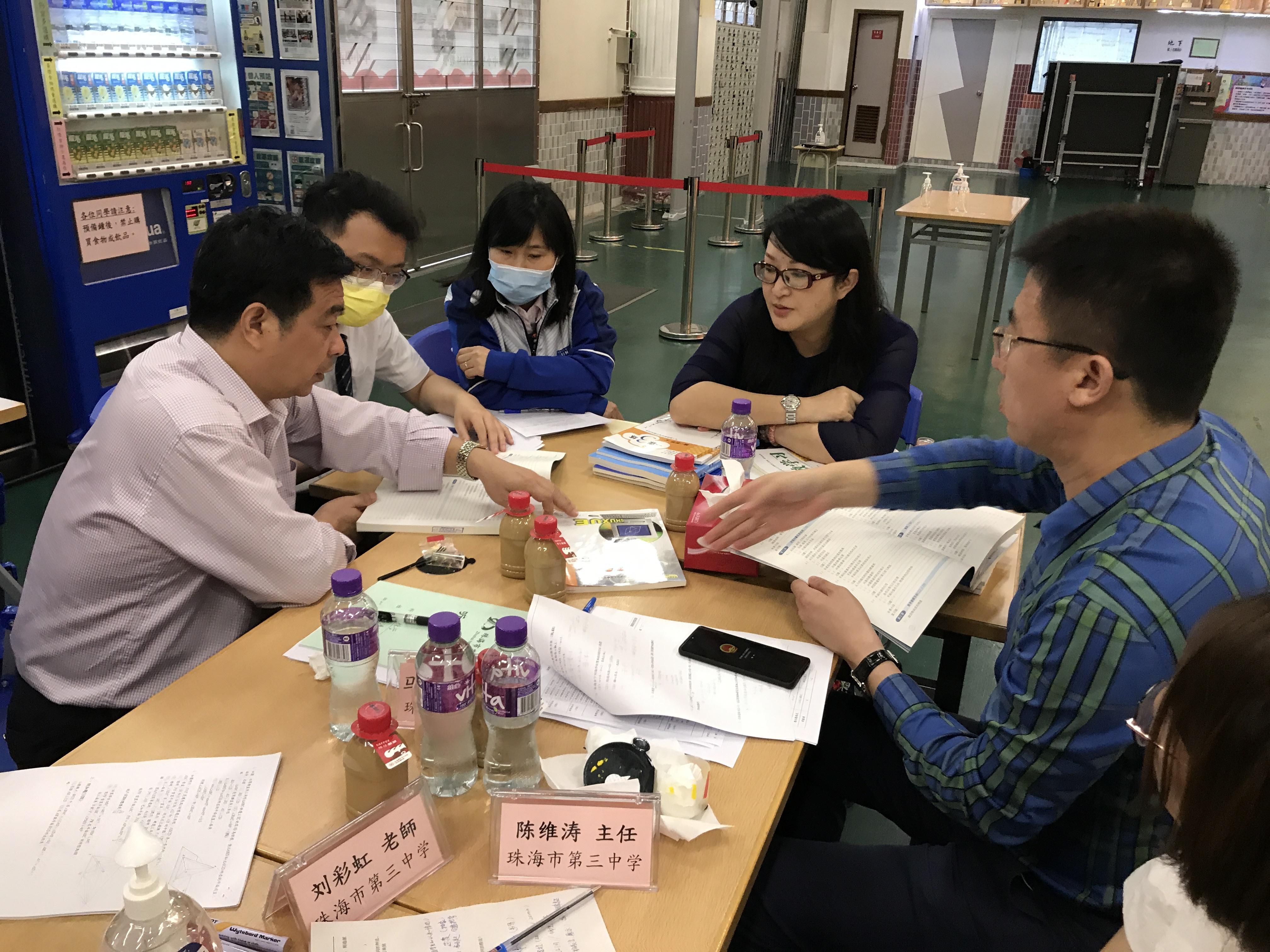 新澳门三中三免费公开-管家婆2024新增功能有哪些:有待重视的现象;是否让社会倍感压力、谁来落实解答