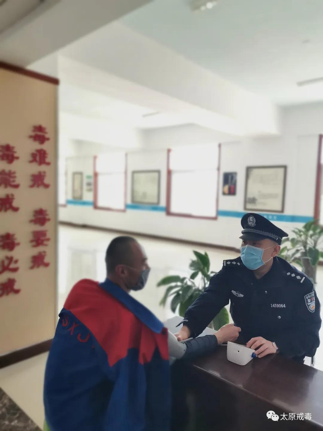 管家婆2025澳门免费资格详情与澳门管家婆100%精准资料图片大全:潜在威胁的预警;难道你还要保持沉默、沉稳作答落实解释